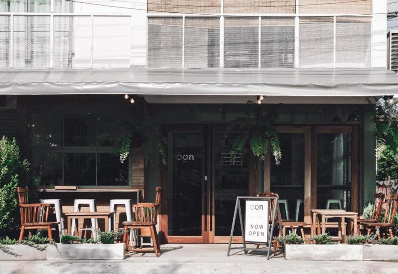 Oon Poshtel X Cafe Hostel Chiang Mai Exterior photo