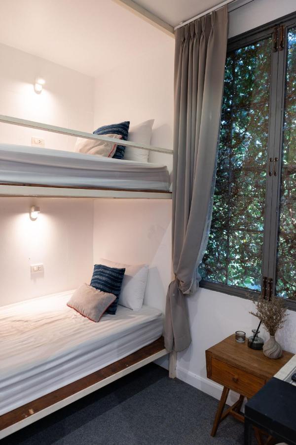 Oon Poshtel X Cafe Hostel Chiang Mai Exterior photo