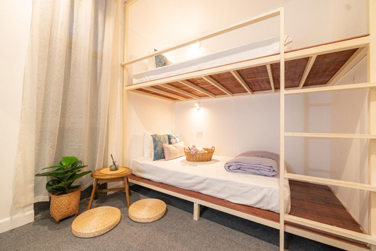 Oon Poshtel X Cafe Hostel Chiang Mai Exterior photo