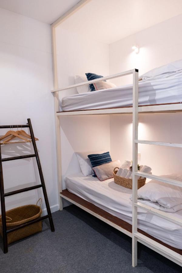 Oon Poshtel X Cafe Hostel Chiang Mai Exterior photo
